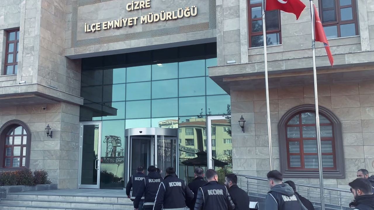 Şırnak’ta 2 milyon 630 bin liralık kaçakçılık operasyonu: 11 gözaltı