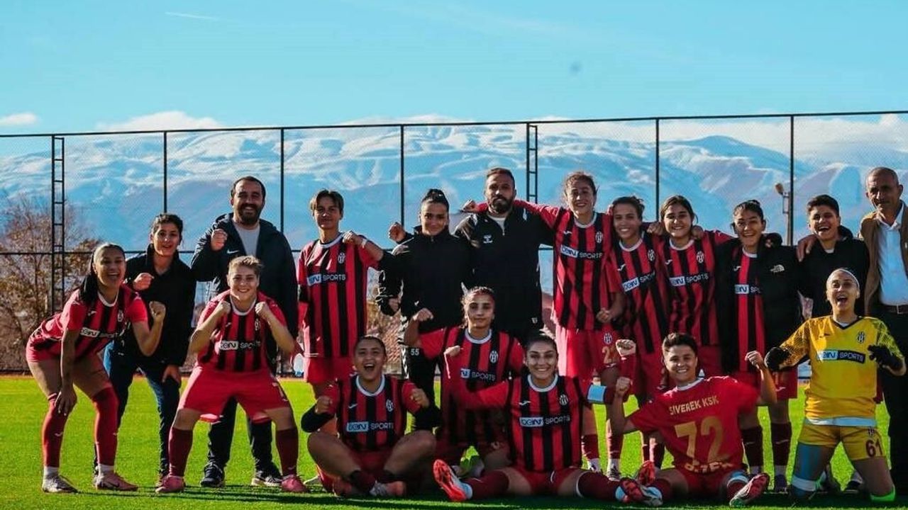Siverek Kadınspor, Erzincan Gençler Gücü'nü 10-0 mağlup etti
