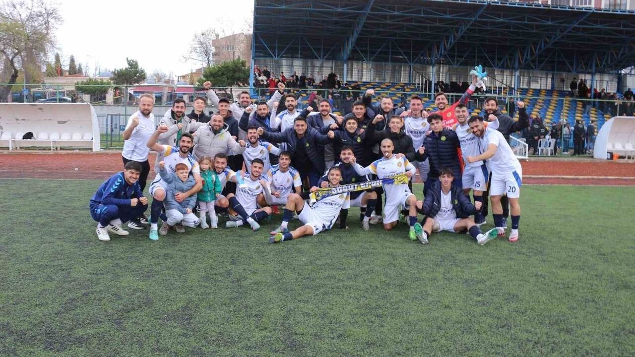 Söğütspor Evinde 2-1 Galip Gelerek Rahat Nefes Aldı