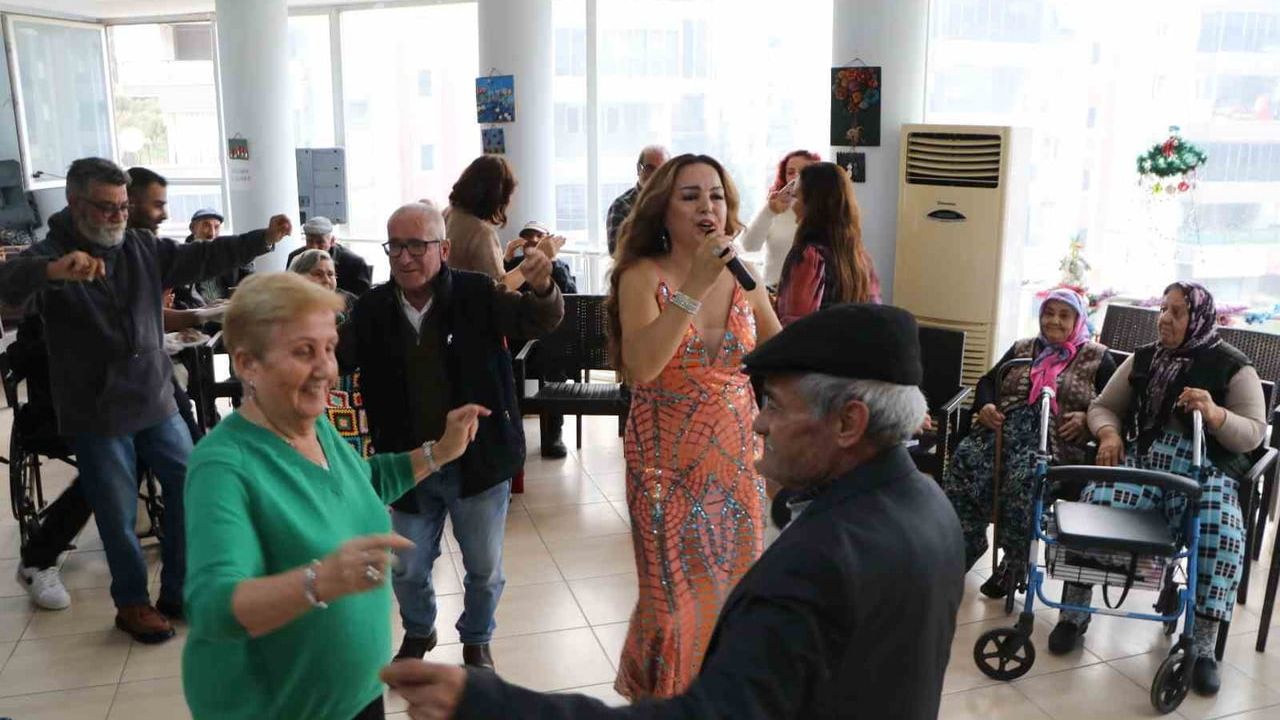 Söke Huzur Evi'nde erken yeni yıl coşkusu