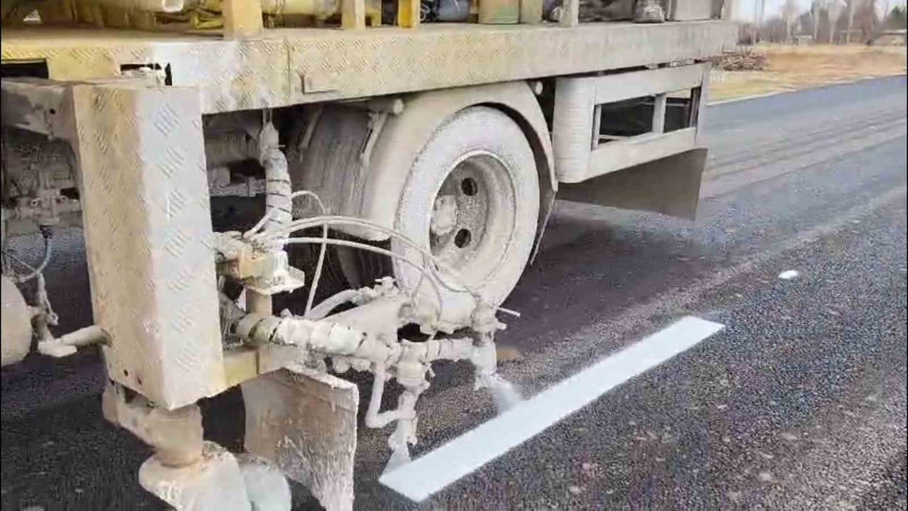 Sultan Sazlığı girişine poroz asfalt uygulaması yapıldı