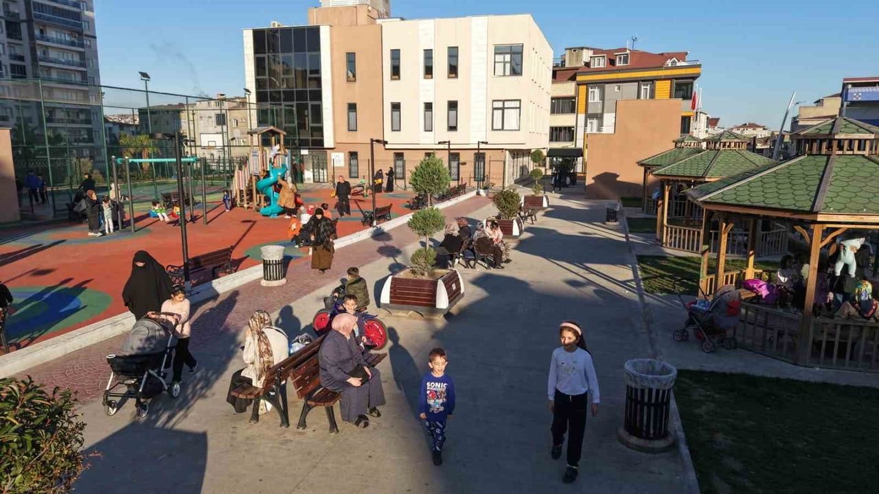 Sultangazi'de 50. Yıl Mahallesi D Caddesi zeminaltı tesisi hizmete girdi