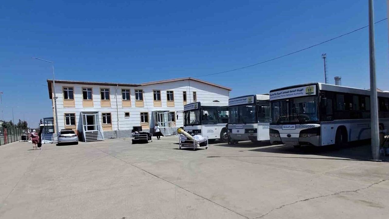 Suriyelilerin gönüllü dönüşleri Kilis Öncüpınar'da sürüyor