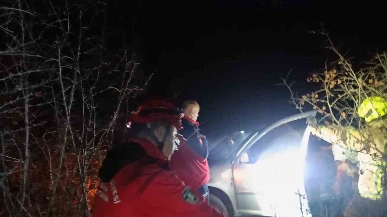 Susurluk’ta otomobil şarampole yuvarlandı: Sürücü yaralandı