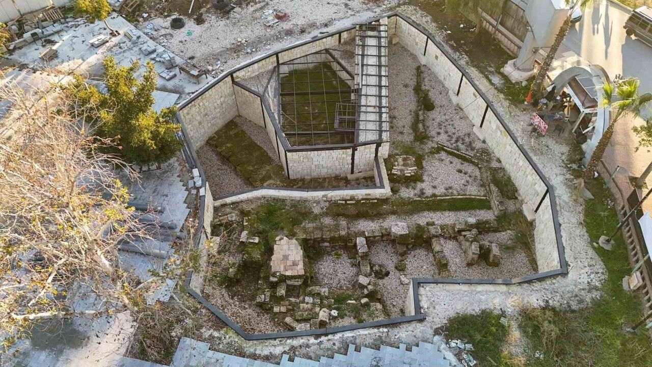 Tarsus Kent Meydanı Projesi tamamlanmaya yakın: Tarihî mozaikler gün yüzünde