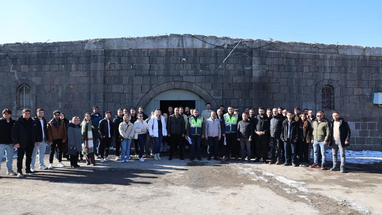 Taş Ambarlar'da restorasyon sürüyor: Kapalı Çarşı ve Tarih Dioramaları Müzesi hedefi