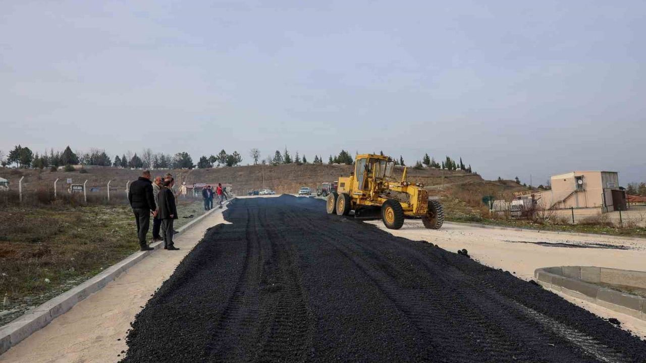 Taşköprü'de asfalt çalışmaları tam gaz