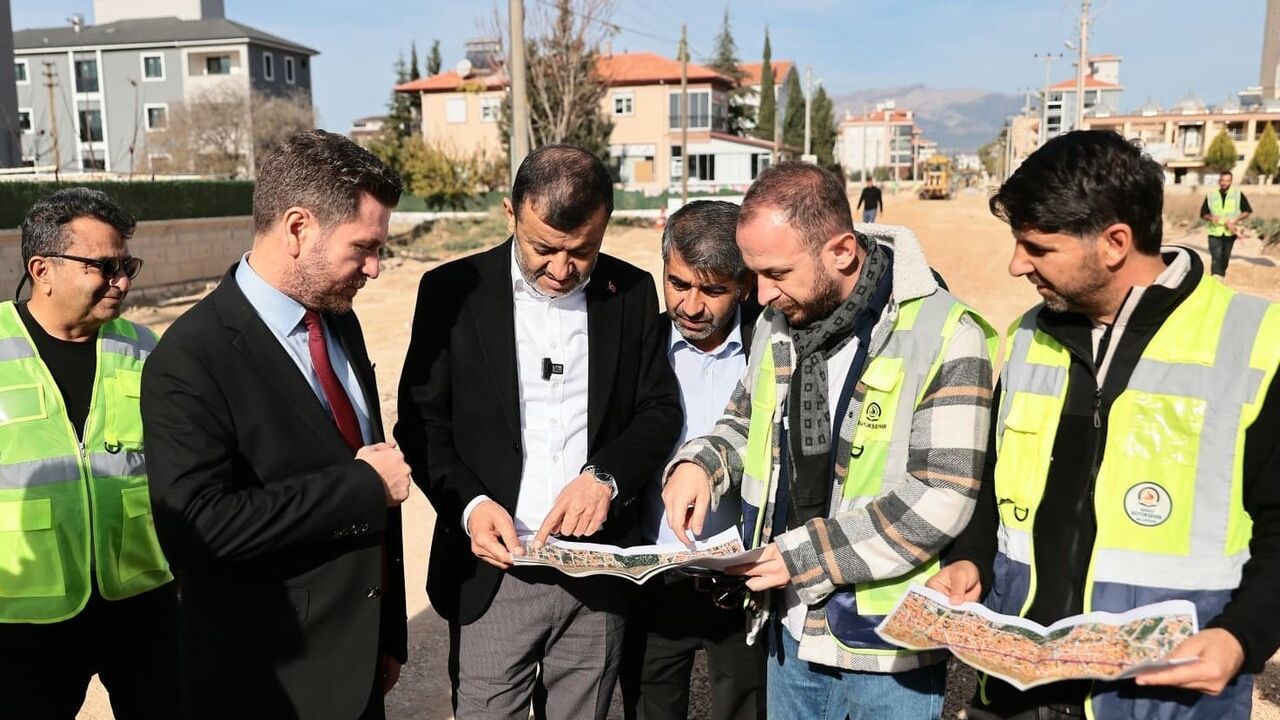Tavas'ta Recep Yazıcıoğlu Caddesi modernizasyonu: Sıcak asfalt çalışmaları başladı