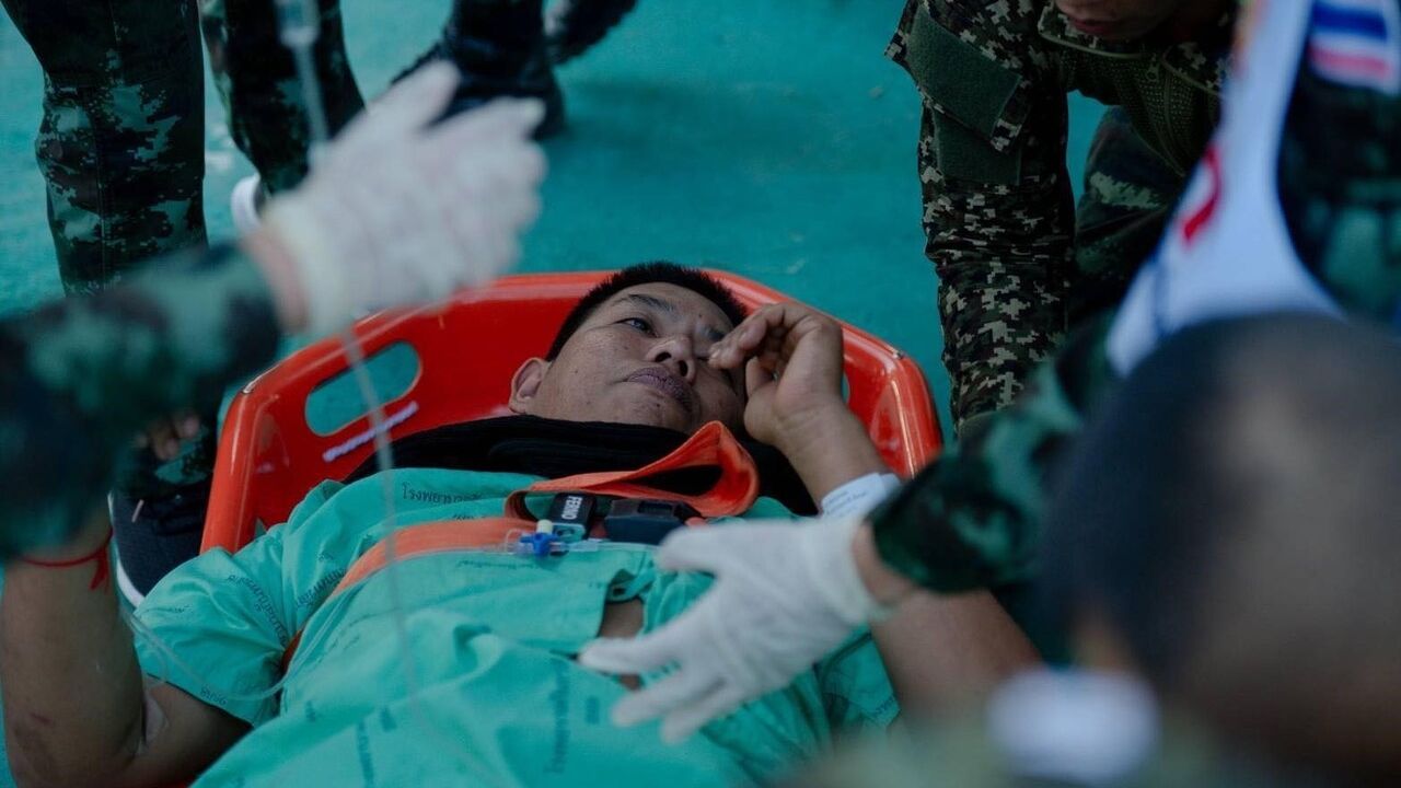 Tayland-Kamboçya sınırında hava operasyonu: Bir asker öldü, okullar tatil edildi