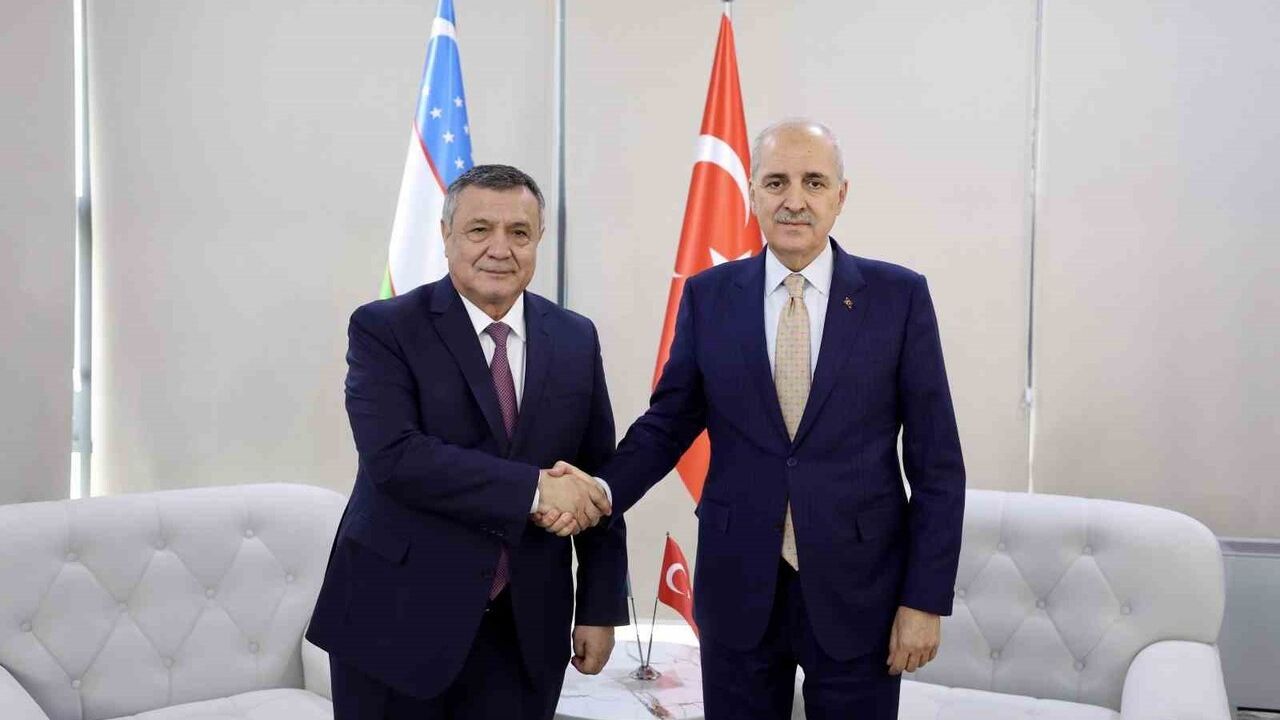 TBMM Başkanı Kurtulmuş, Özbekistan Yasama Meclisi Başkanı İsmailov ile Buhara'da görüştü