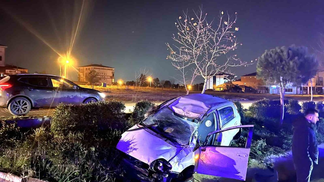 Tekirdağ'da alkollü sürücü su kanalına uçtu