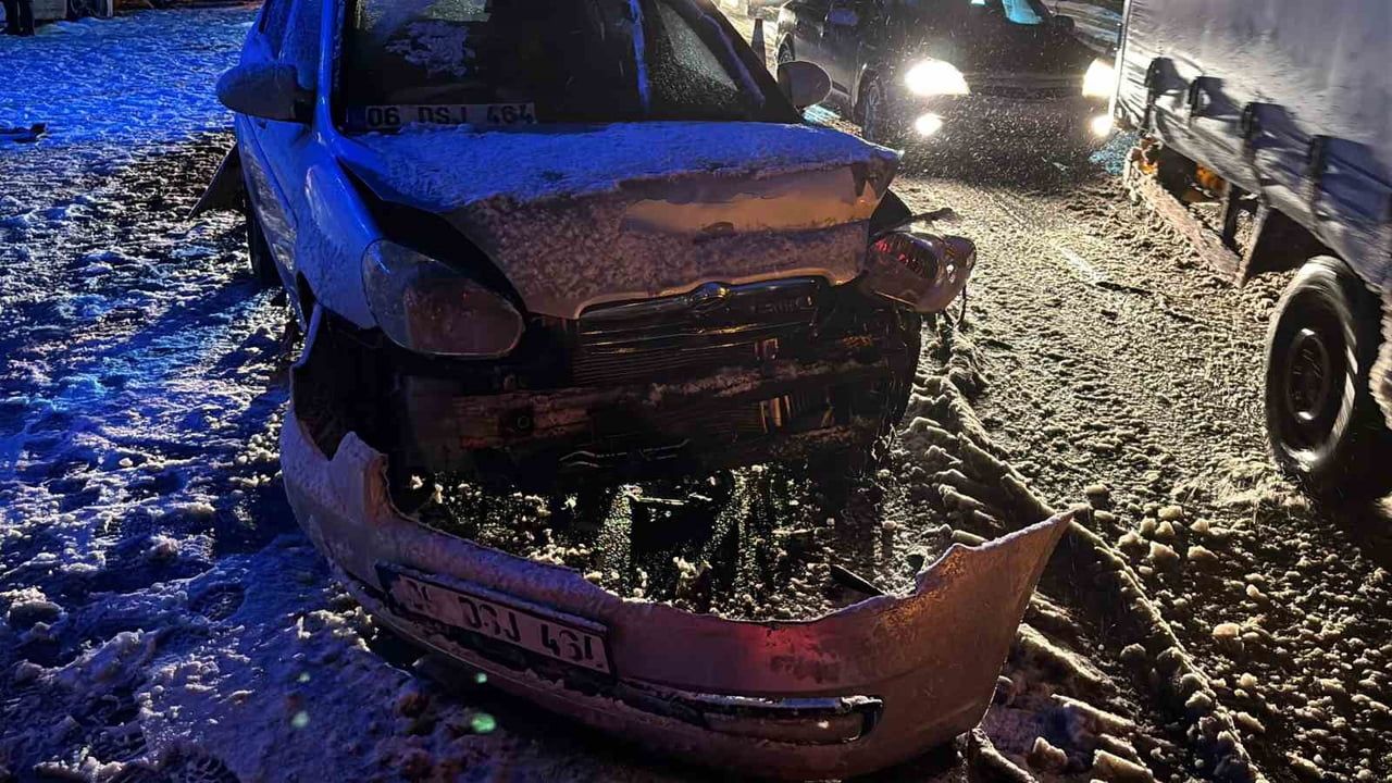 TEM Bolu geçişinde zincirleme kaza: 7 araç karıştı