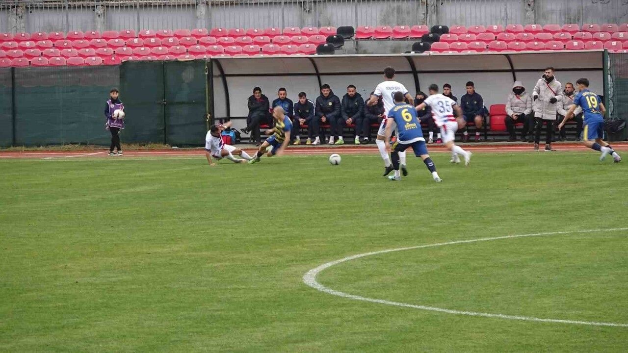 Tepecikspor, Söğütspor’u 2-0 mağlup etti ve 14 puana ulaştı