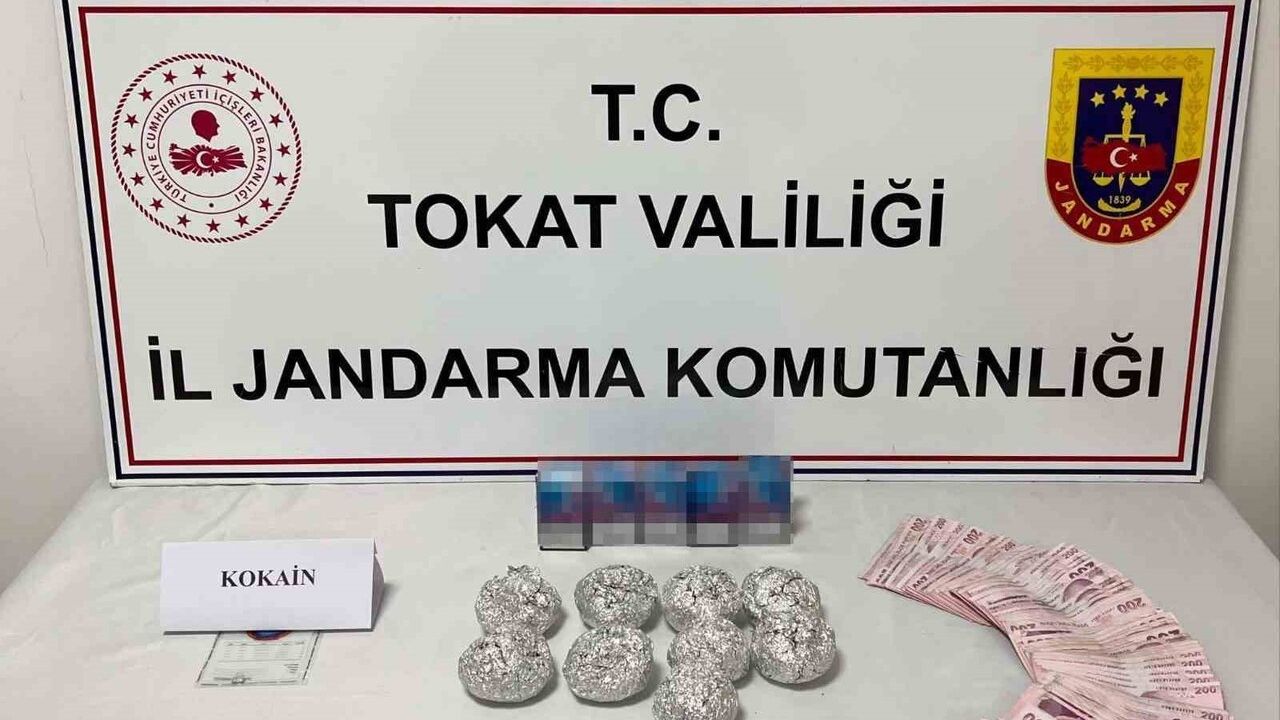Tokat'ta jandarma iki operasyonda 5 kişiyi gözaltına aldı