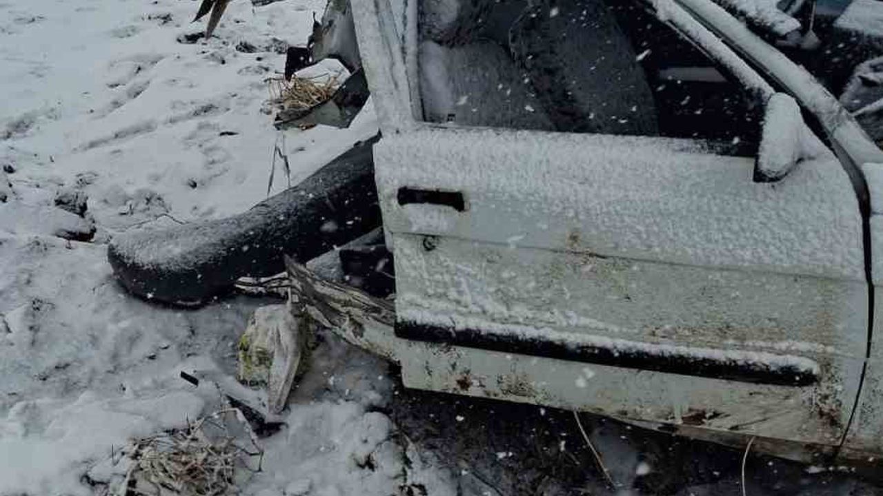 Tomarza'da trafik kazası: 2 kişi yaralandı