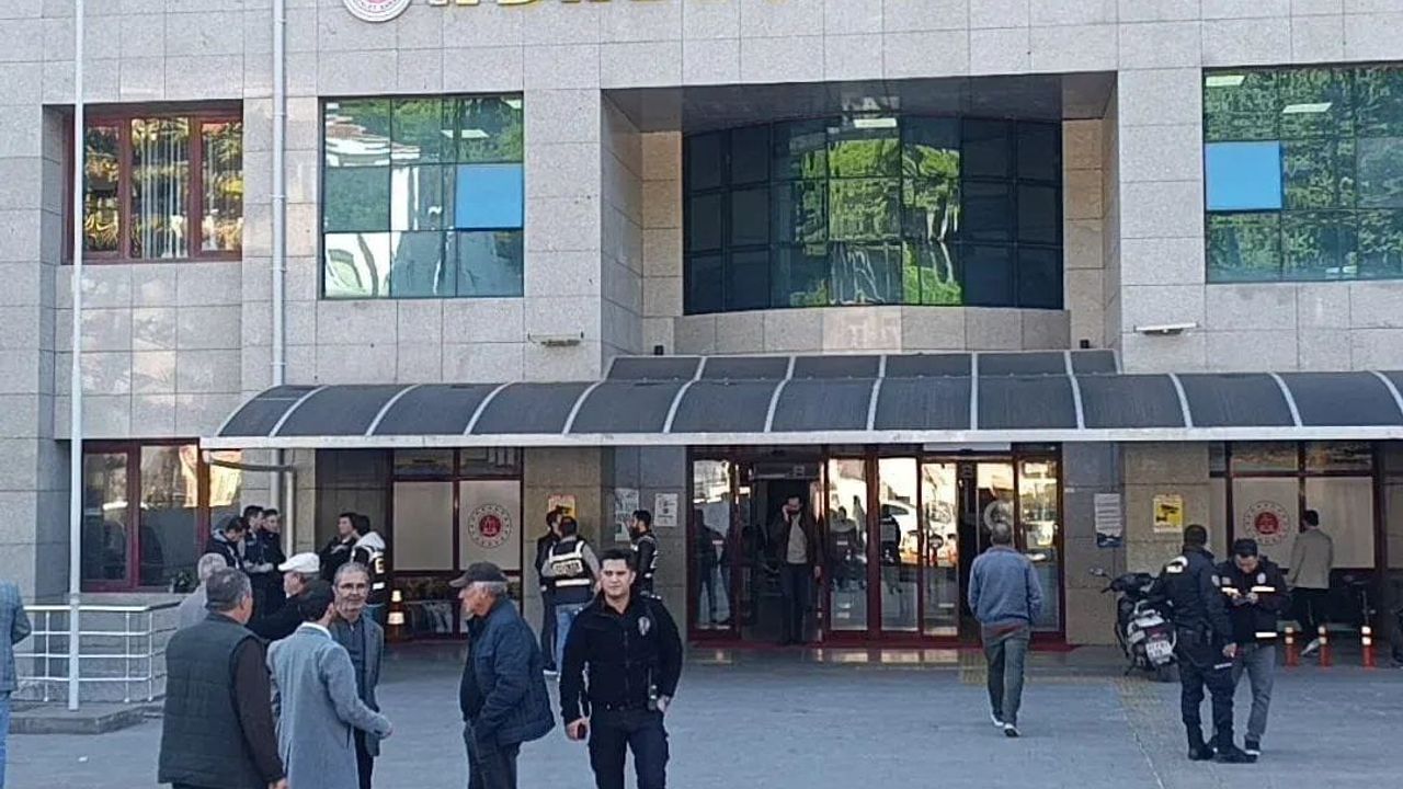 Toros Et eski genel müdürü Demir: 'Manavgat’ta rüşveti sağır sultan duydu, başkan mı duymuyor'