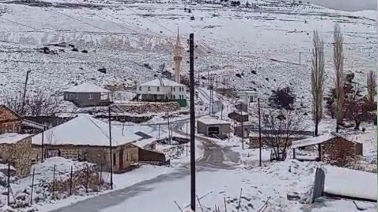 Toros yaylalarında kar örtüsü, Mersin sahillerinde yağmur