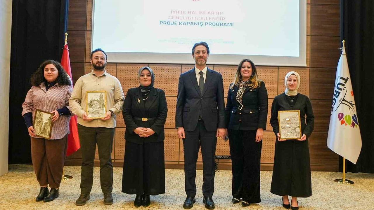 TÜRGEV projesi 'İyilik Halini Artır, Gençliği Güçlendir' sona erdi