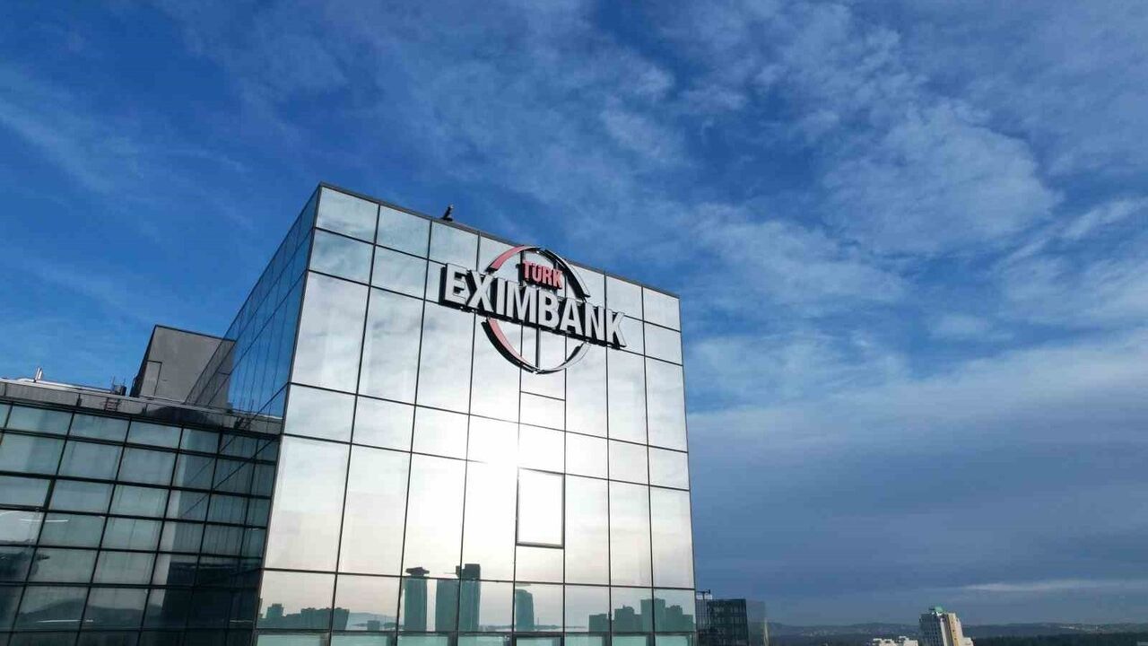 Türk Eximbank ile Asya Kalkınma Bankası arasında 500 milyon euro kredi anlaşması