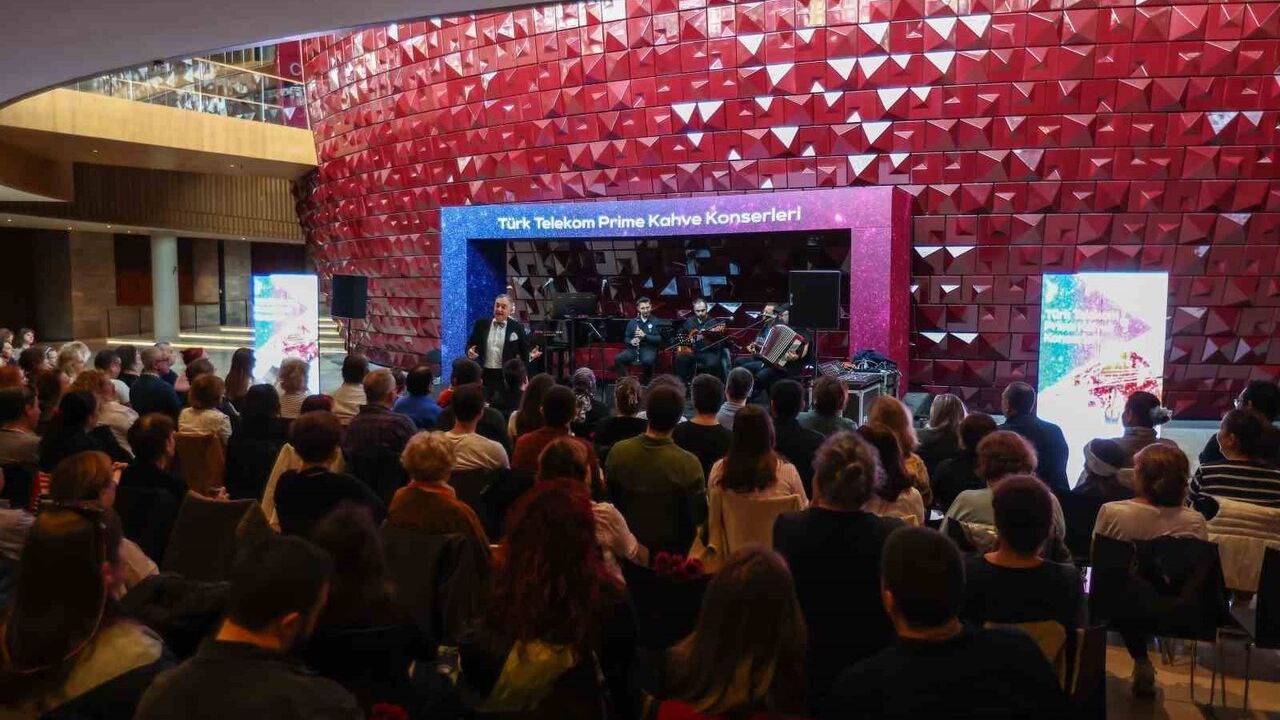 Türk Telekom Prime Kahve Konserleri AKM’de devam ediyor