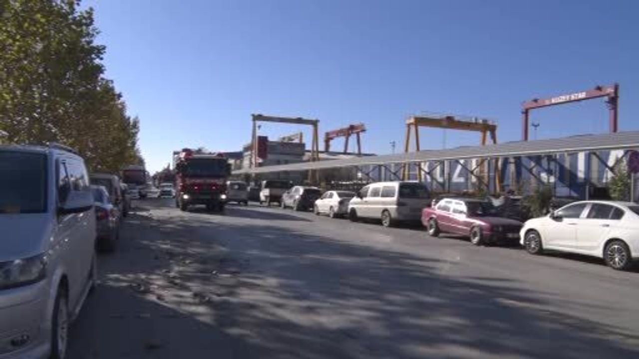 Tuzla Tersanesi'nde 'Zein 1' Gemisinde Yangın