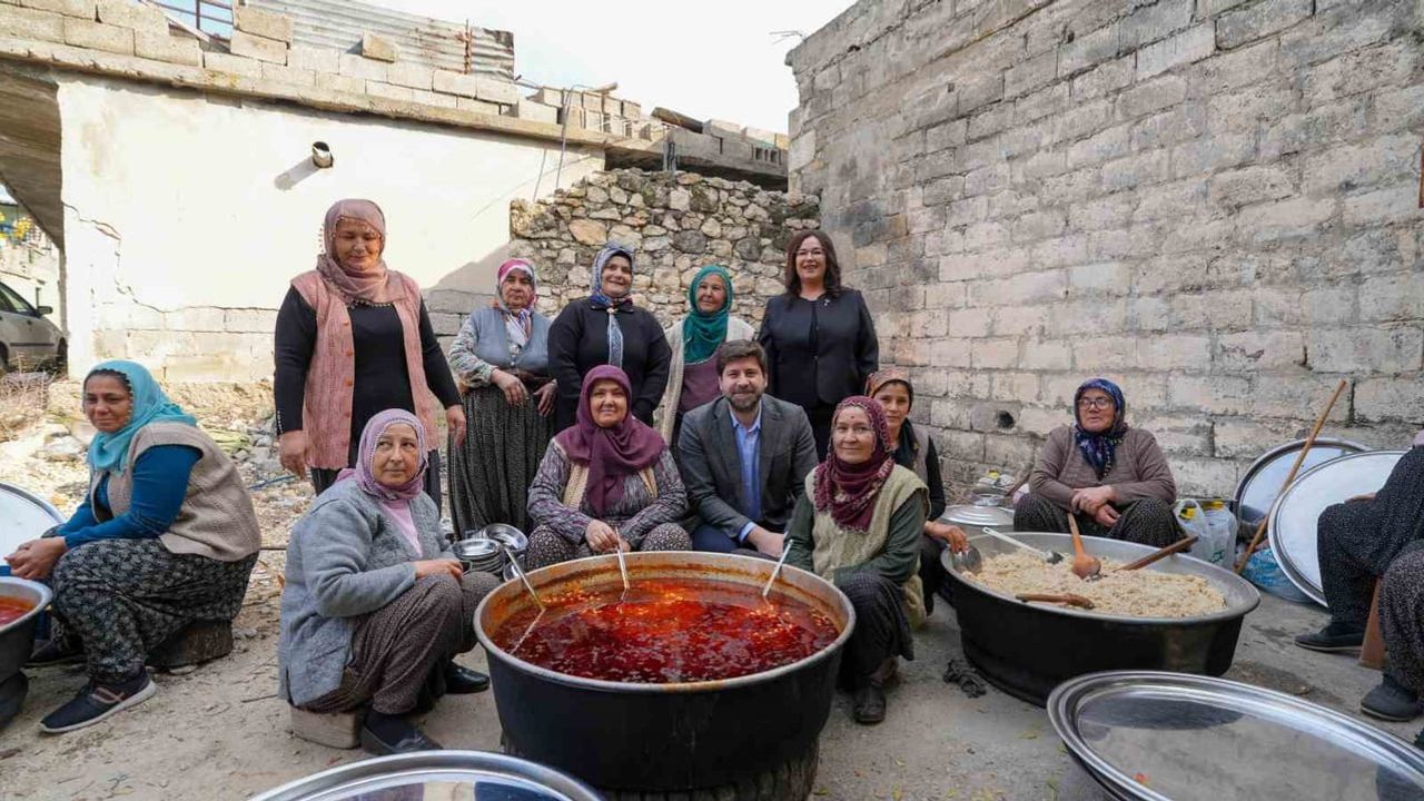 Ulaş Mahallesi’nde şehitler dualarla anıldı