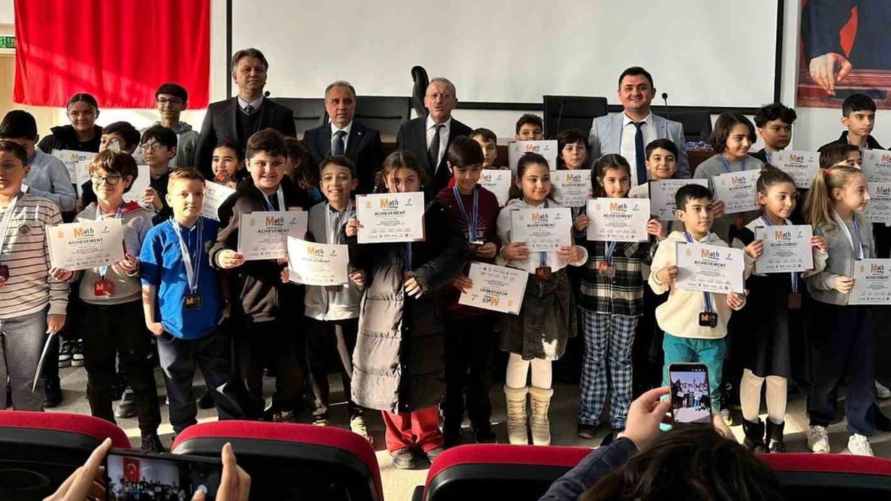 Ülker Yörükoğlu BİLSEM’den uluslararası başarı: 40 öğrenci madalya kazandı