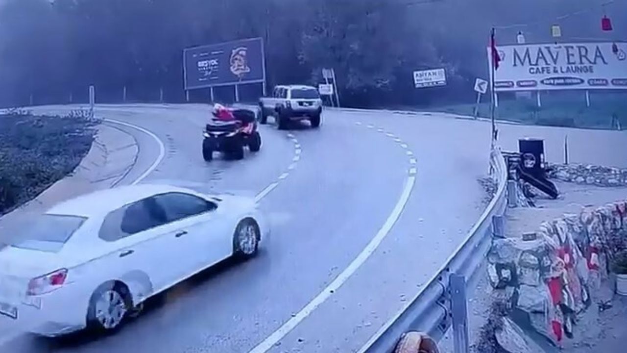 Uludağ yolunda kaygan zeminde araç kazaları