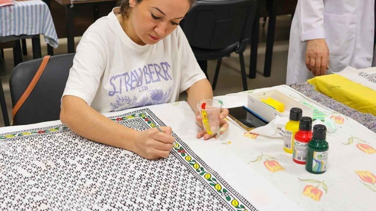 Ümraniye'de 6 Yıldır Süren Ahşap Baskı Kursu Geleneksel Sanatları Yaşatıyor