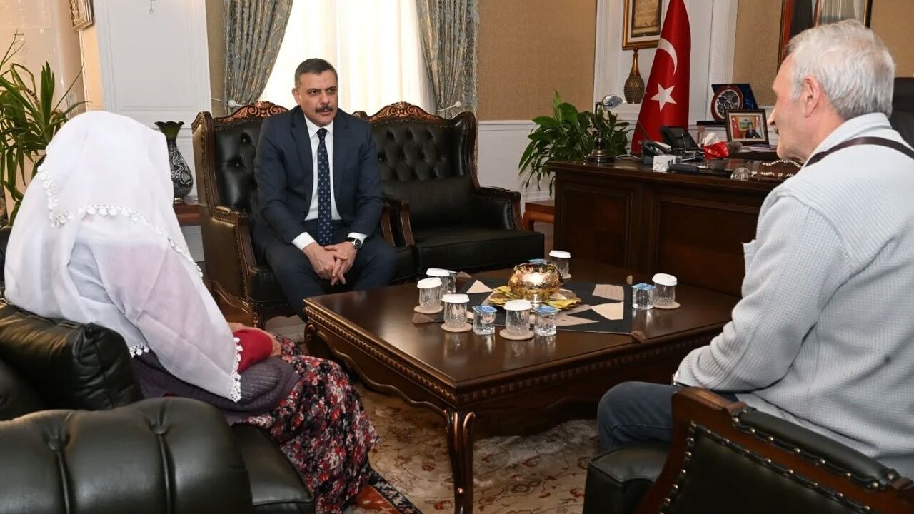 Umre dönüşü Zemzem Dağcı’dan Vali Çiftçi’ye ziyaret