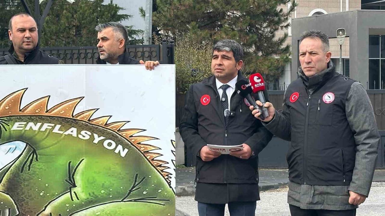 ÜNİPERSEN Başkanı Güzel: Kamu çalışanları Ocak zammında refah payı bekliyor