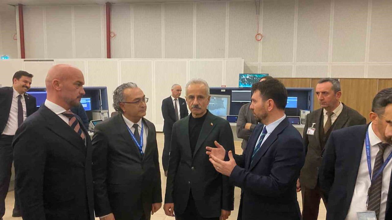 Uraloğlu: 2025'te üst üste 6 toplam, 8 transit uçuş rekoru