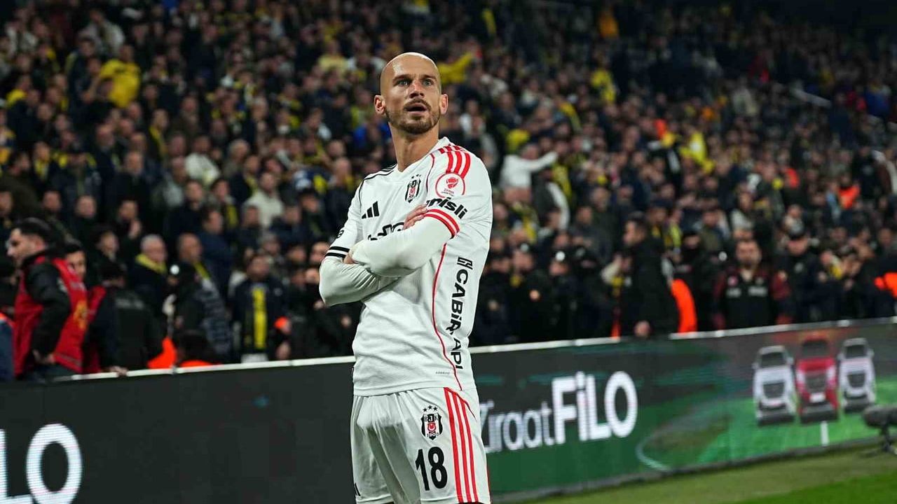 Vaclav Cerny Beşiktaş formasıyla 5. golünü attı