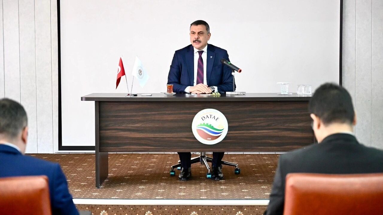 Vali Çiftçi Başkanlığında Bölge ve İl Müdürleri Toplantısı — Erzurum CİMER’de 40’ıncı Sırada