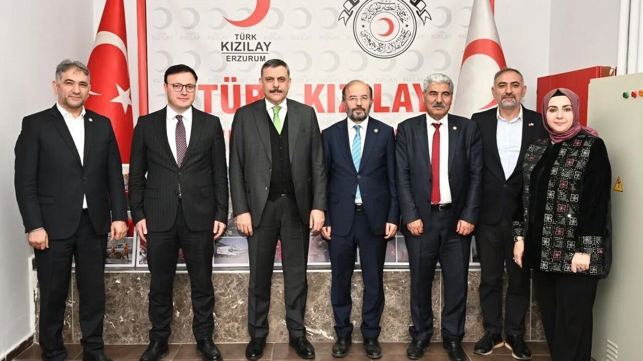 Vali Çiftçi’den Türk Kızılayı Erzurum Şubesi’ne ziyaret