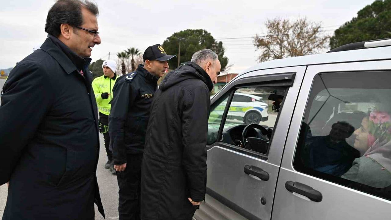Vali Özkan Salihli'de yılbaşı güvenlik denetimi yaptı