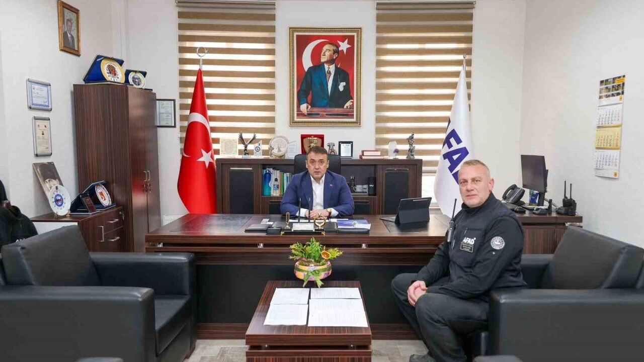 Vali Sözer Bilecik AFAD İl Müdürlüğünde İncelemelerde Bulundu