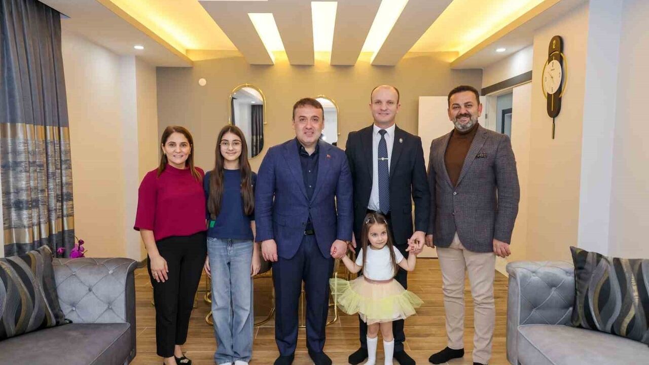 Vali Sözer'den gazi Halil Er'e ev ziyareti