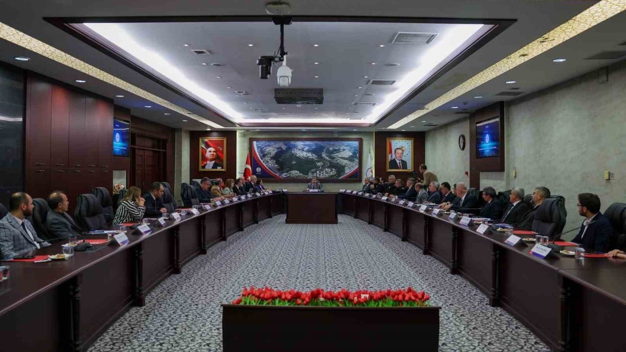 Vali Tavlı: Bağımlılık Yerine Bağımsızlık, Gençlerimize Sahip Çıkıyoruz