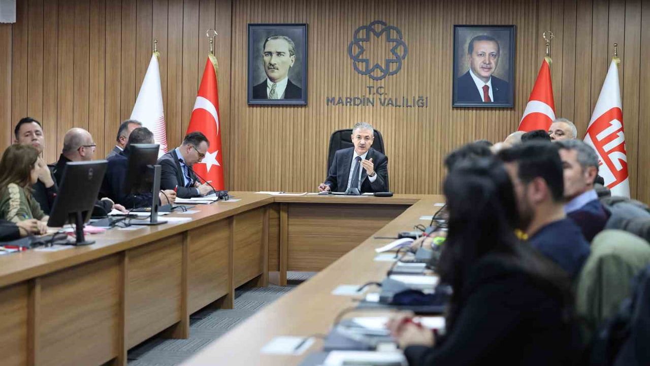 Vali Tuncay Akkoyun’dan Mardin’de kar seferberliği