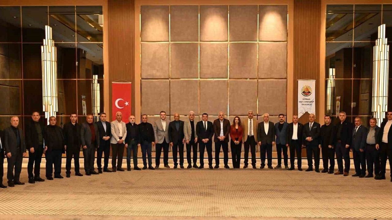 Vali Zorluoğlu, DESOB Başkanlarıyla Esnafın Taleplerini Dinledi