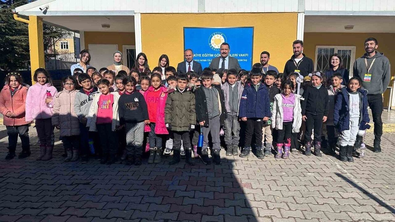 Van Muradiye'de TEGV ile nitelikli eğitim devam ediyor