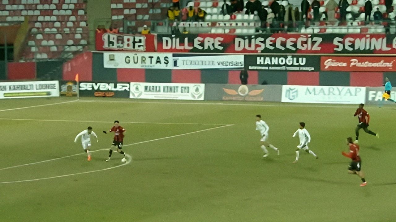 Vanspor FK, Hatayspor’u 4-0 ile geçti