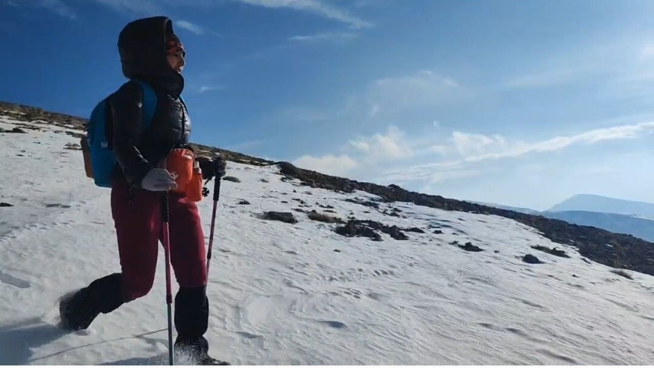 Vavira (Çeper) Dağı’na zirve tırmanışı: Van Vadi Doğa Sporları üyeleri başarıyla ulaştı