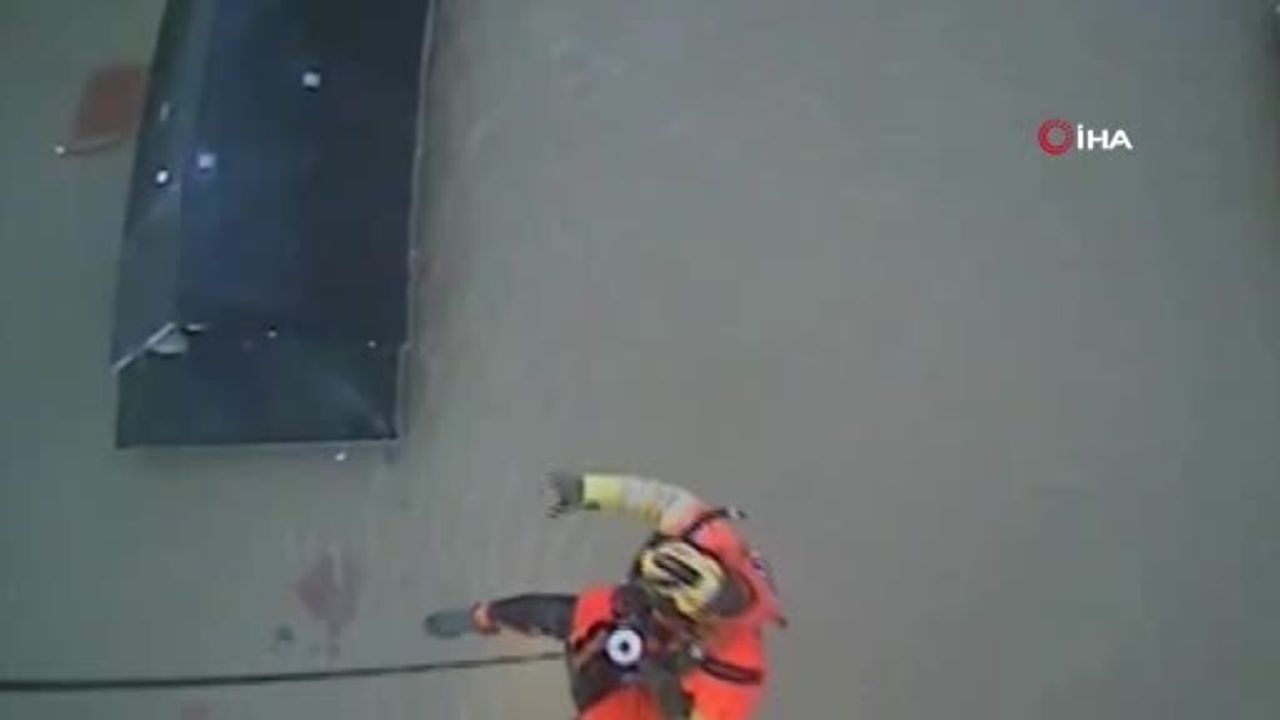 Washington’da sel: Mahsur kalanlar helikopter ve teknelerle kurtarıldı