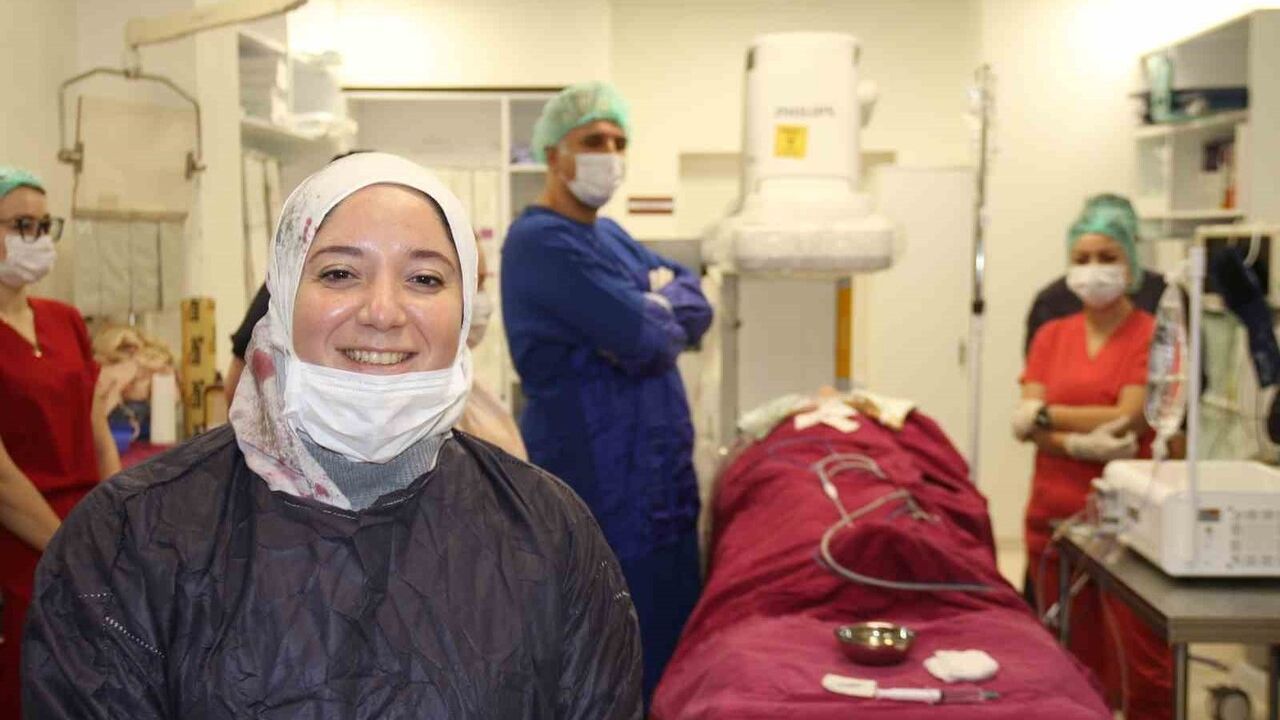 Yabancı girişimsel radyologlar ESOGÜ’de ameliyatsız tedavileri izledi