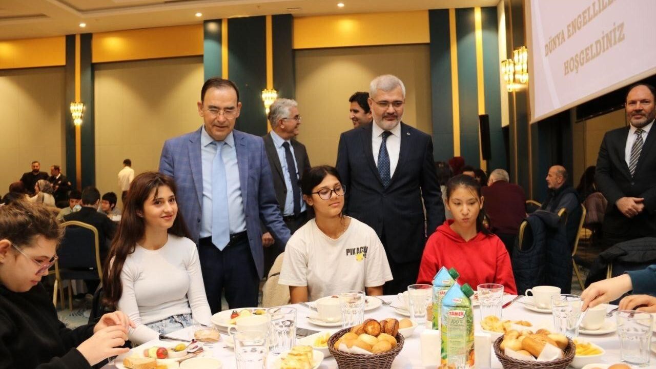 Yalova'da özel eğitim camiası 3 Aralık'ta kahvaltıda buluştu