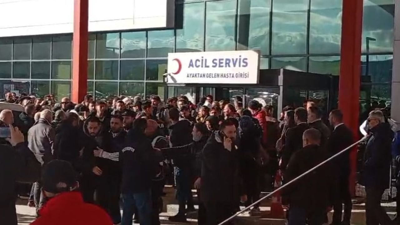 Yalova Devlet Hastanesi önünde yaralıya tepki: Güçlükle içeri alındı