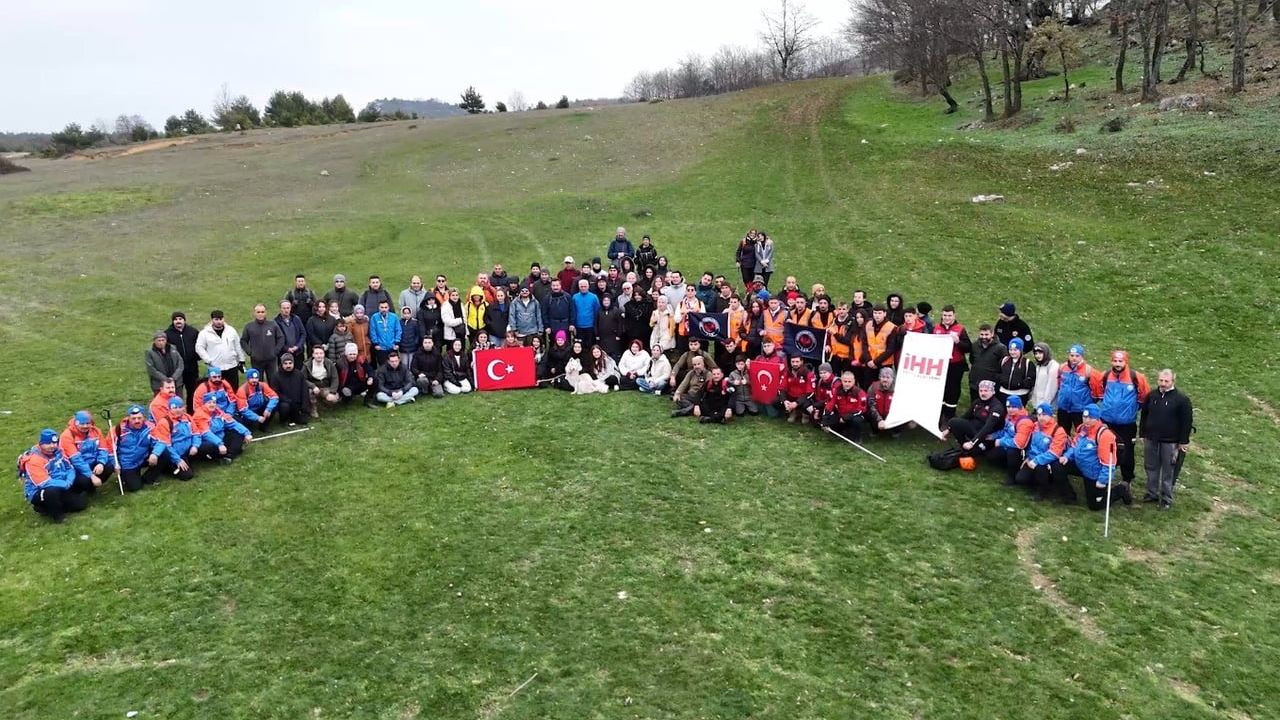 Yenişehir'de 140 kişiyle 12 km doğa yürüyüşü