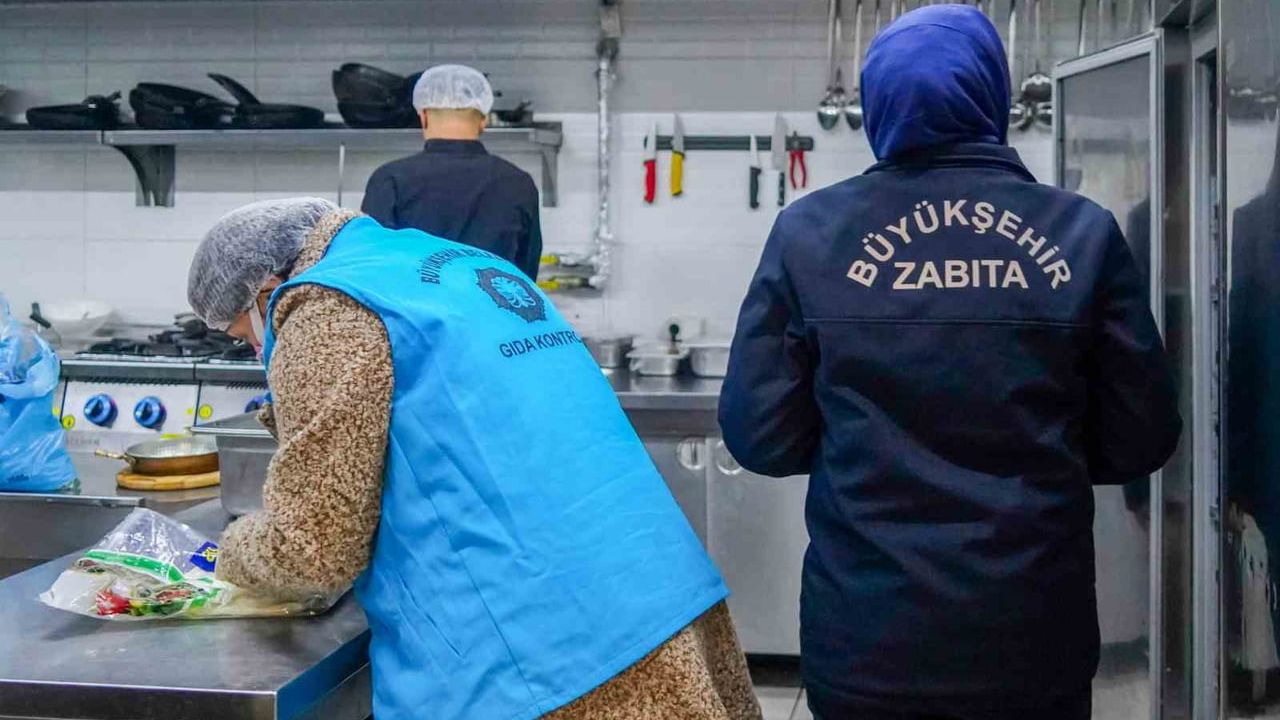 Yılbaşı Öncesi Diyarbakır'da Gece Denetimleri Sıklaştırıldı